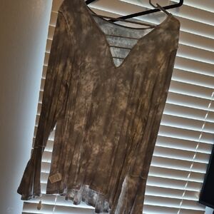 American Eagle Outfitters Gray Tie-Dye V-Neck Long Sleeve Top
